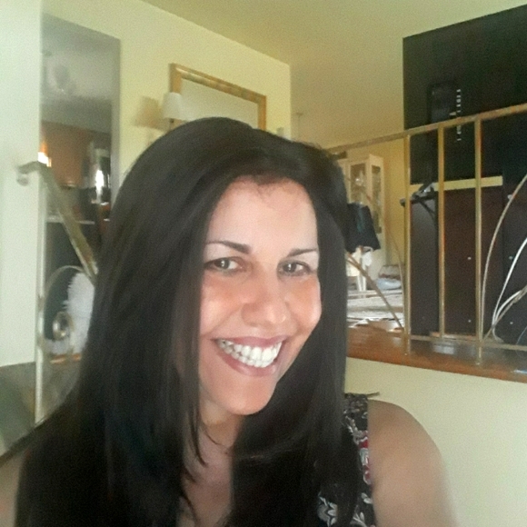 Meet your Posher, Debra - Picture 8 of 12